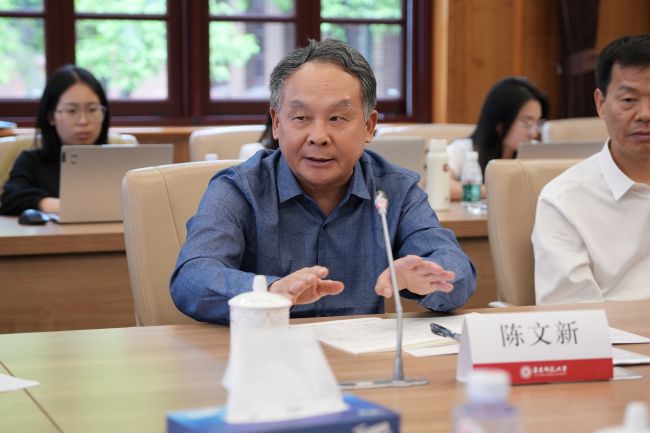 陈文新1.jpg